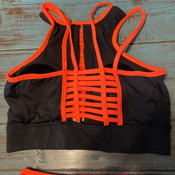 Bikini Set - Picture 3 of 5